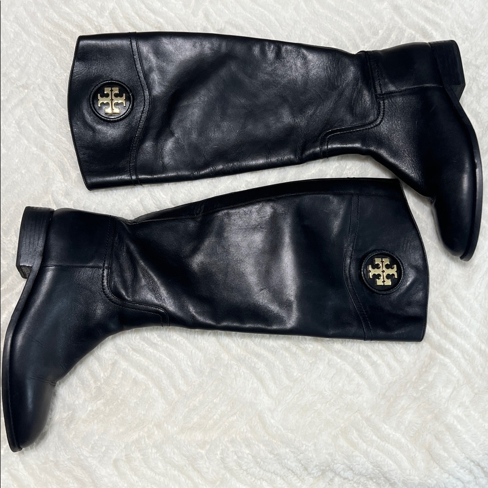 Tory Burch Black Leather Riding Boots Logo Medallion Knee High Size 7.5